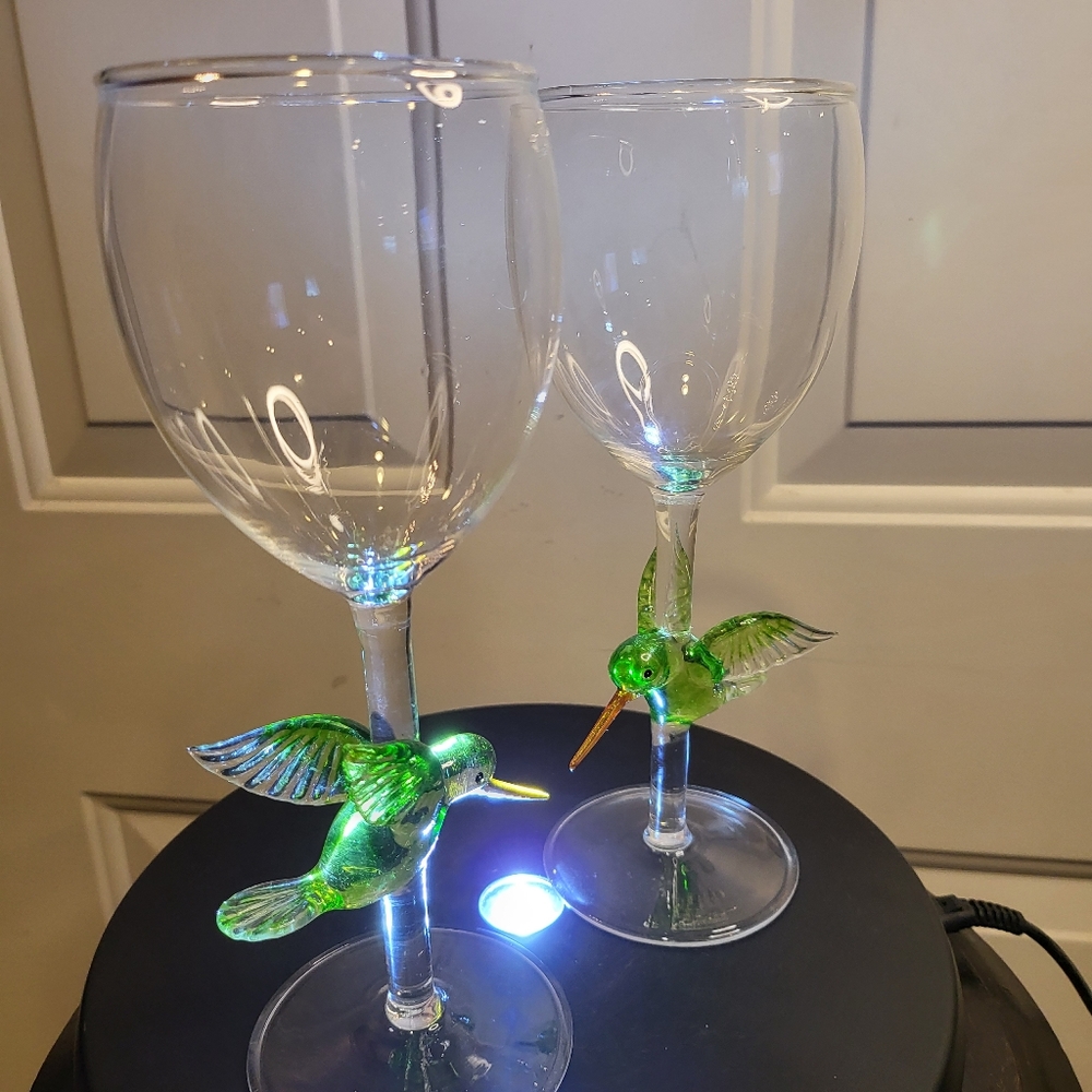 Artisan Hummingbird Colored Wine Glasses - Picture 6 of 16
